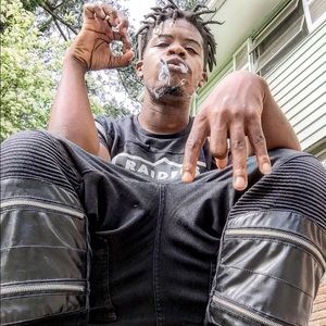 Meet your Posher, Eric